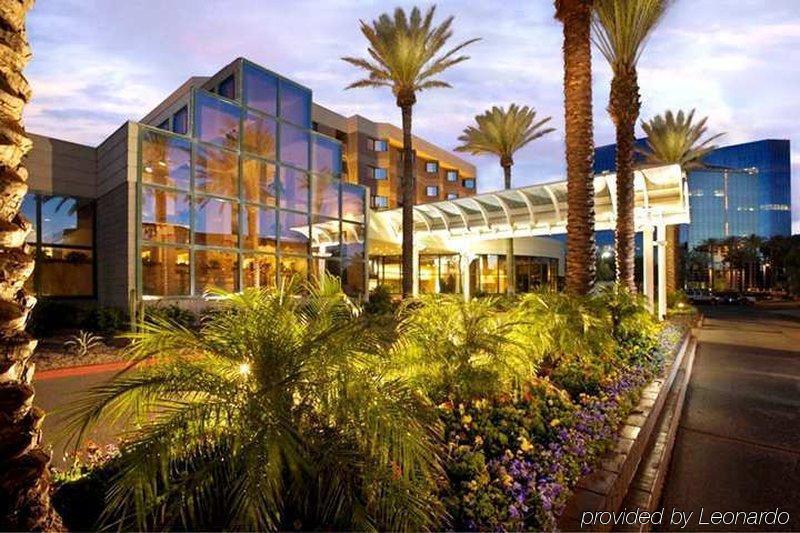 Doubletree Suites By Hilton Phoenix Exterior foto